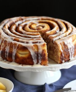 Moist Cinnamon Roll Cake Recipe