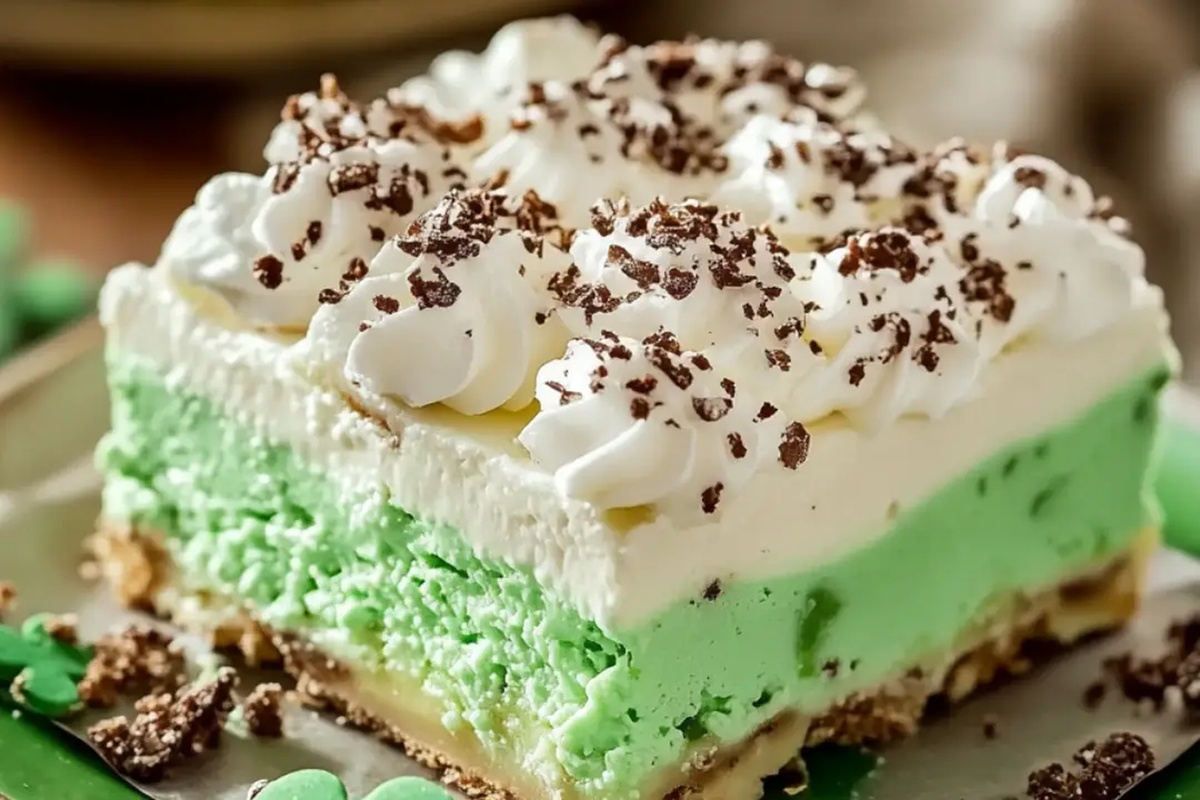 Shamrock Shake Dessert Lasagna Recipe