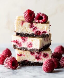 White Chocolate Raspberry Cheesecake Bars Recipe