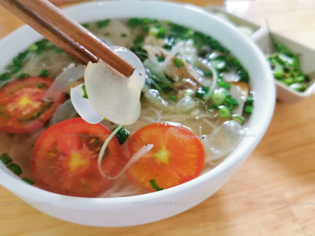 Rice Vermicelli With Jellyfish And Fish (Bun Ca Sua)