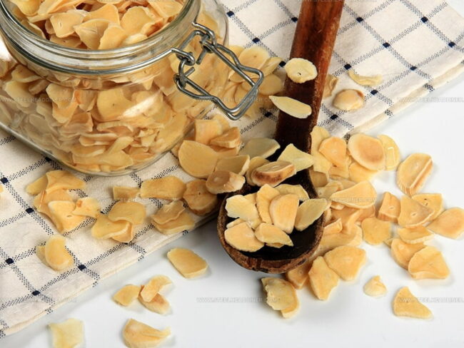 Garlic Flakes