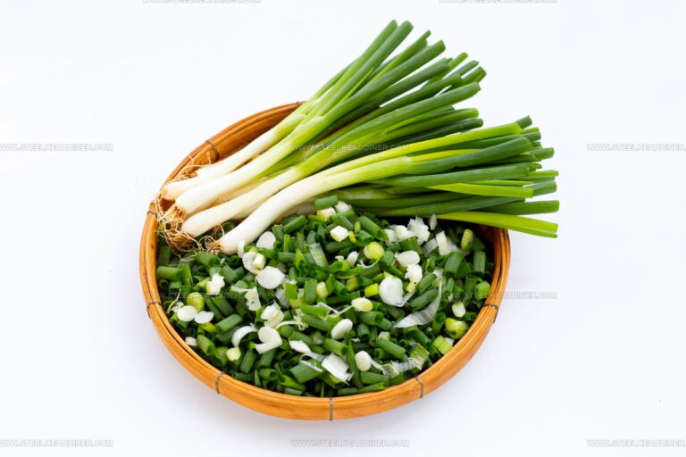 4 Spring Onion Replacements That Add Onion Bite