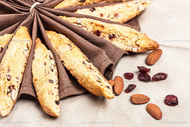 Which Biscotti Varieties Pair Best With Coffee, Tea, or Wine?